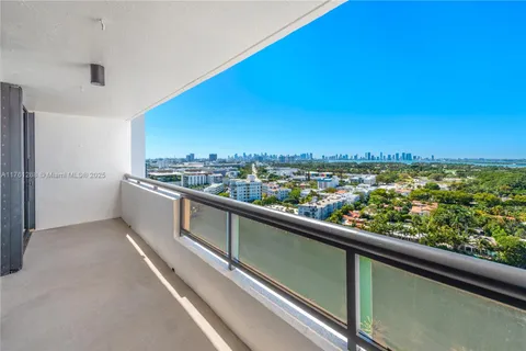 2555 Collins Ave # 2104, Miami Beach FL 33140