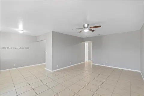 138 Norwich F # 138, West Palm Beach FL 33417