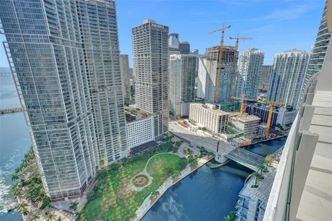 300 Biscayne Blvd Way # 3405, Miami FL 33131