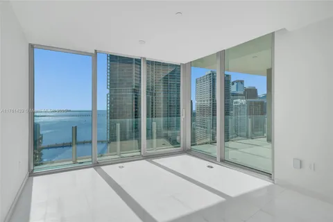 300 Biscayne Blvd Way # 3405, Miami FL 33131