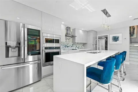 2557 Lakeview Ct # 2557, Cooper City FL 33026