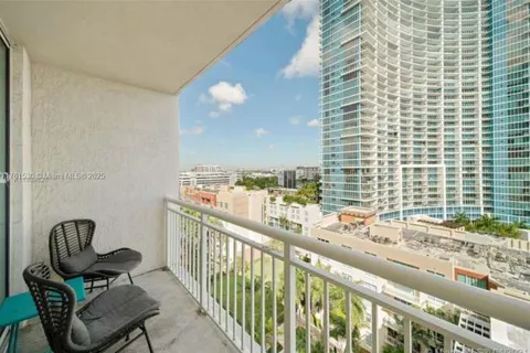 2000 N Bayshore Dr # 1207, Miami FL 33137