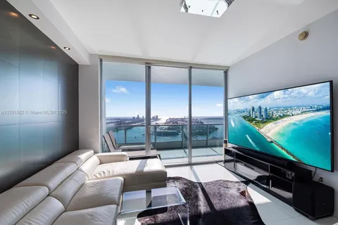 900 Biscayne Boulevard # 4504, Miami FL 33132
