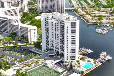 300 Three Islands Blvd # 108, Hallandale Beach FL 33009