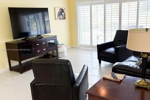 8163 Montserrat Pl, Wellington FL 33414