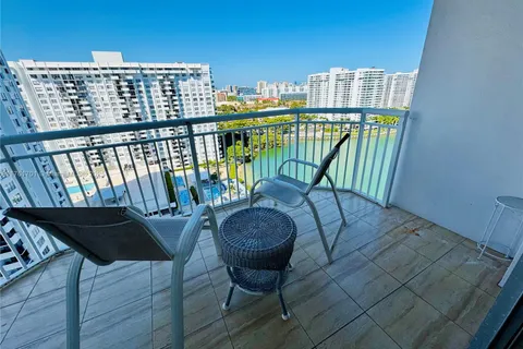 18071 Biscayne Blvd # 1802, Aventura FL 33160