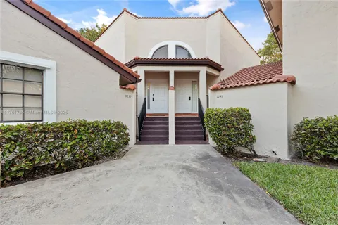 9239 W Sunrise Blvd, Plantation FL 33322