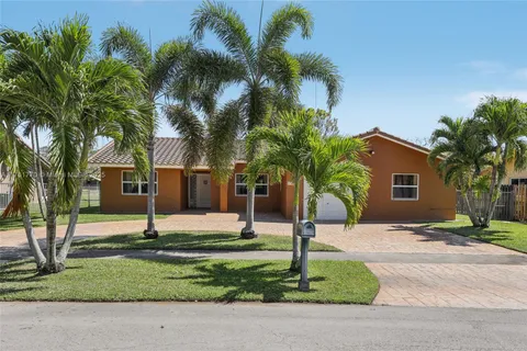 5664 SW 114th Ave, Cooper City FL 33330