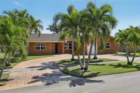 5664 SW 114th Ave, Cooper City FL 33330