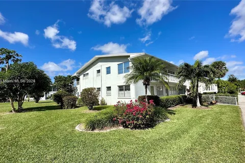 31 Harwood B # 31, Deerfield Beach FL 33442