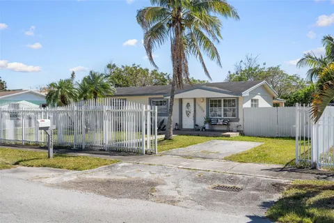 15320 SW 308th St, Homestead FL 33033