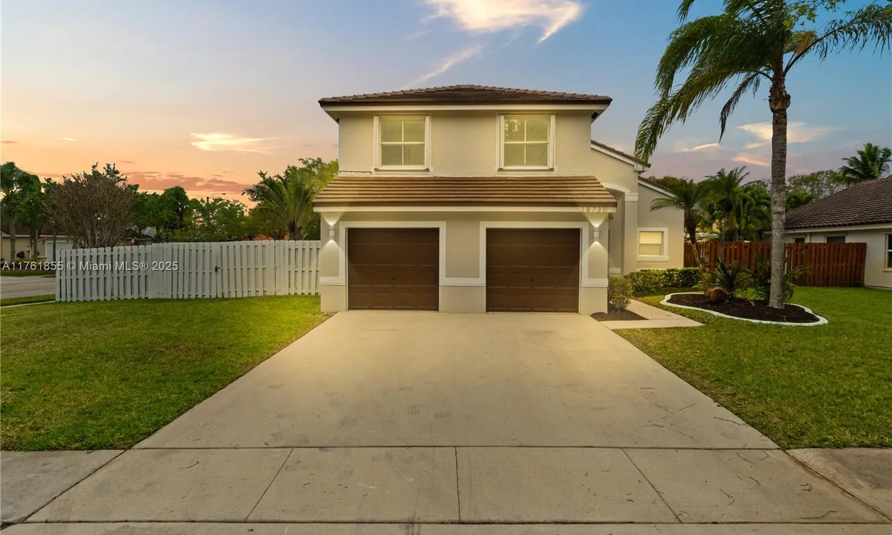 18730 NW 24th Pl, Pembroke Pines FL 33029