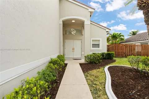 18730 NW 24th Pl, Pembroke Pines FL 33029