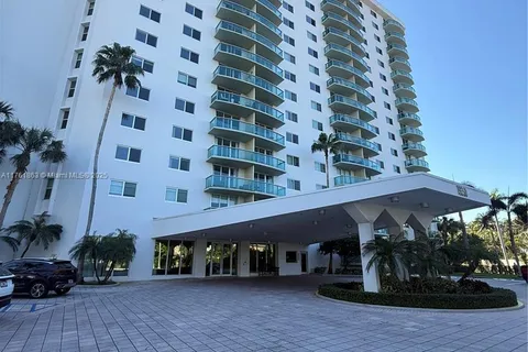 19380 Collins Ave # 403, Sunny Isles Beach FL 33160