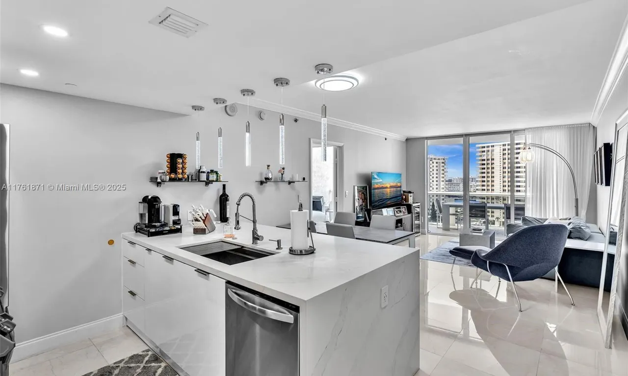 1800 S Ocean Dr # 906, Hallandale Beach FL 33009