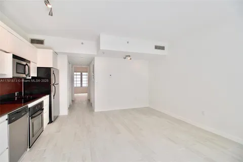 435 21st St # 106, Miami Beach FL 33139