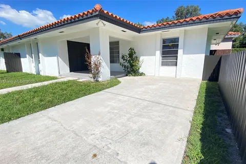 1321 SW 14th St, Miami FL 33145