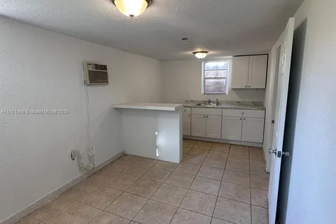 3660 NW 20th Ave # 3, Miami FL 33142