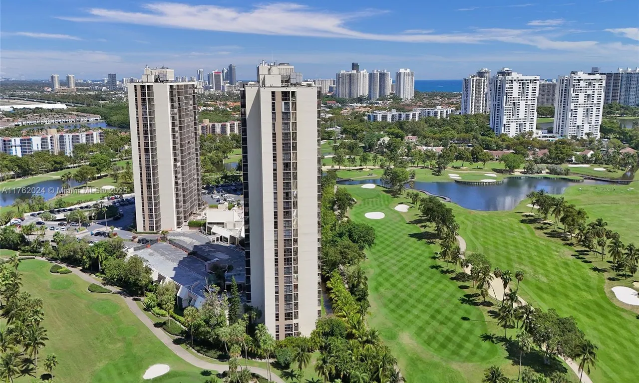 20335 W Country Club Dr # 805, Aventura FL 33180