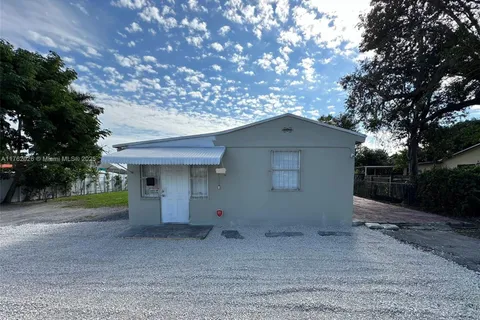 1366 NW 103 ST, Miami FL 33147