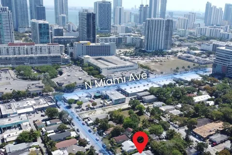 76 NW 33rd St, Miami FL 33127