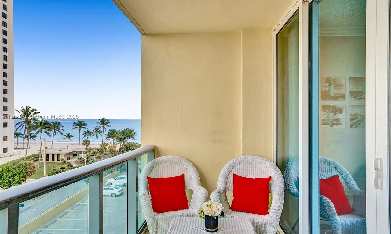 2501 S Ocean Dr, Hollywood FL 33019