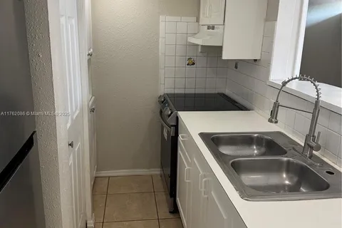 15018 Royal Palm Ct, Miami Lakes FL 33014