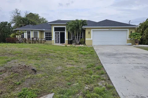 713 Palmetto, Lehigh Acres FL 33972