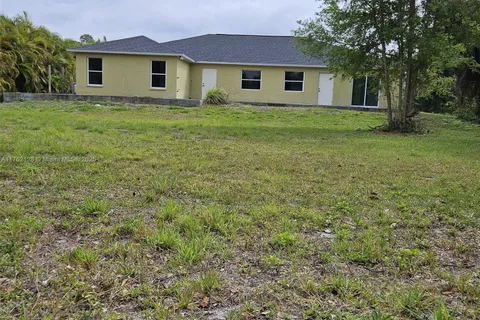 713 Palmetto, Lehigh Acres FL 33972