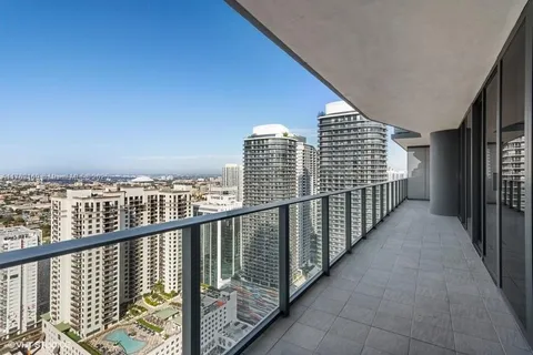 1000 Brickell Plz # 4110, Miami FL 33131