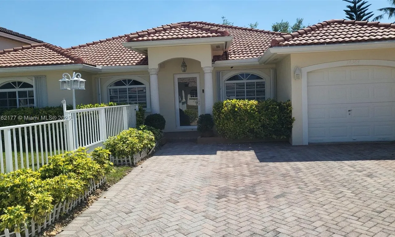 14384 SW 167th Ter, Miami FL 33177