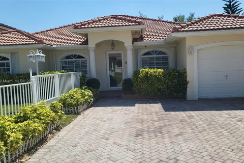 14384 SW 167th Ter, Miami FL 33177