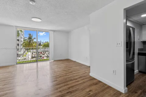 1720 NW N River Dr # 308, Miami FL 33125