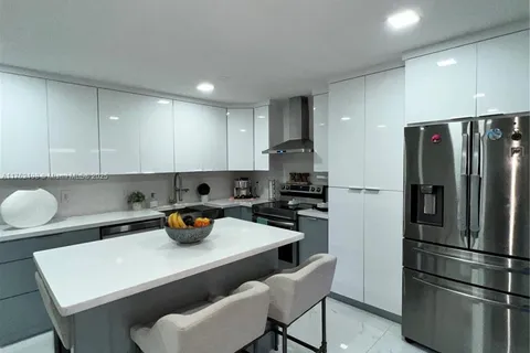 11115 W Okeechobee Rd # 119, Hialeah Gardens FL 33018