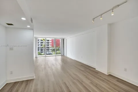 1450 Brickell Bay Dr # 503, Miami FL 33131