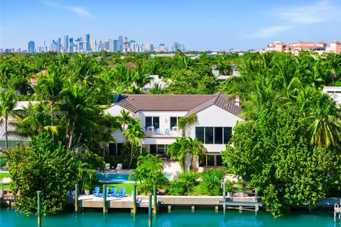 180 Cape Florida Dr, Key Biscayne FL 33149