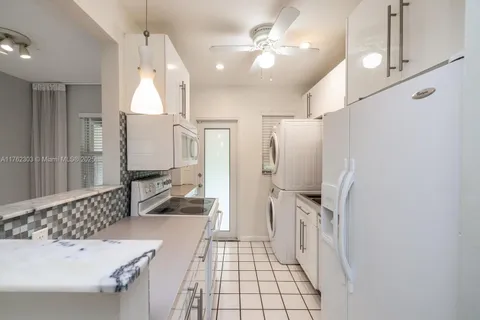 1029 NE 113 St, Biscayne Park FL 33161