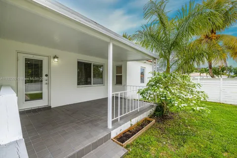 1029 NE 113 St, Biscayne Park FL 33161