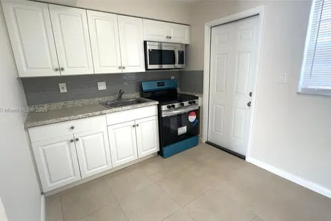 432 NE 22nd Ave # 2, Pompano Beach FL 33062