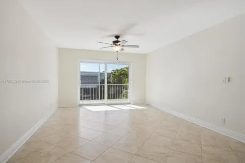 6505 Bay Club Dr # 3, Fort Lauderdale FL 33308