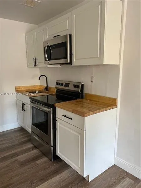 1630 N Dixie Hwy # 3, Fort Lauderdale FL 33305