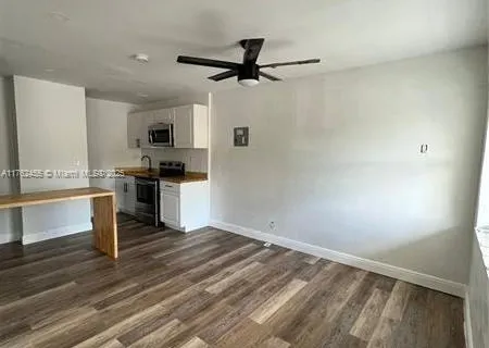 1630 N Dixie Hwy # 3, Fort Lauderdale FL 33305