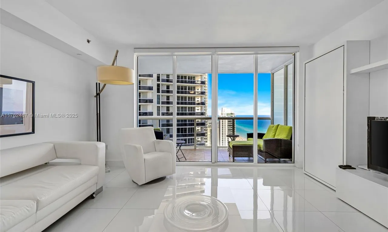 1830 S Ocean Dr # 2609, Hallandale Beach FL 33009