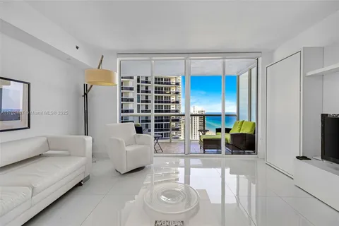 1830 S Ocean Dr # 2609, Hallandale Beach FL 33009