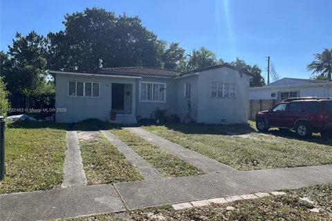 3821 NW 63rd Ave, Virginia Gardens FL 33166