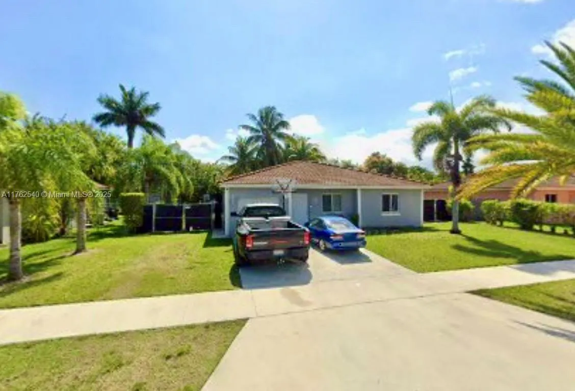 13424 SW 257th Ter, Homestead FL 33032