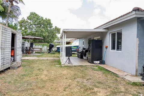 13424 SW 257th Ter, Homestead FL 33032