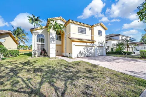 1477 NE 40th Rd, Homestead FL 33033