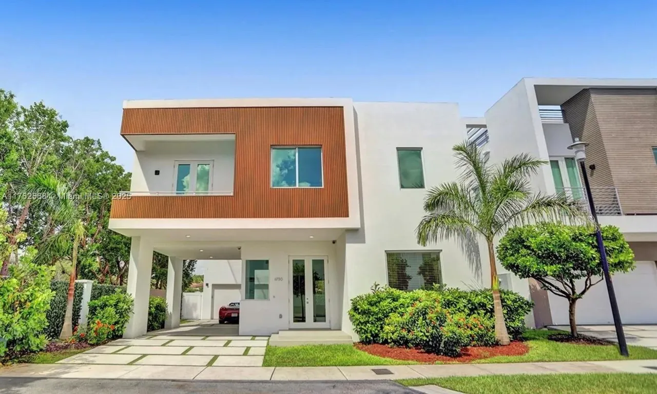 6730 NW 106th Ave # 0, Doral FL 33178