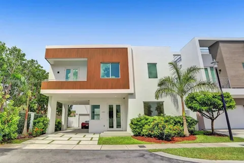 6730 NW 106th Ave # 0, Doral FL 33178
